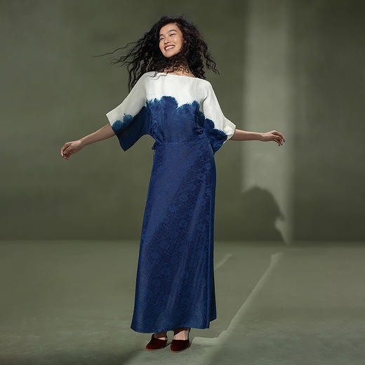 【林栖设计小店】植物染色|手工植物蓝金线提花宽松百搭2026夏新款连衣裙1962052 商品图0