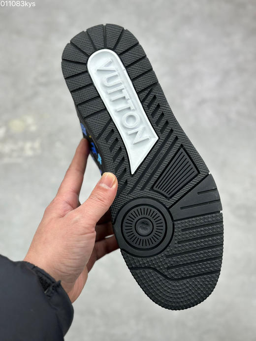 春季特惠💰450 性价比版本 驴牌 LV Trainer 低帮休闲板鞋 商品图8