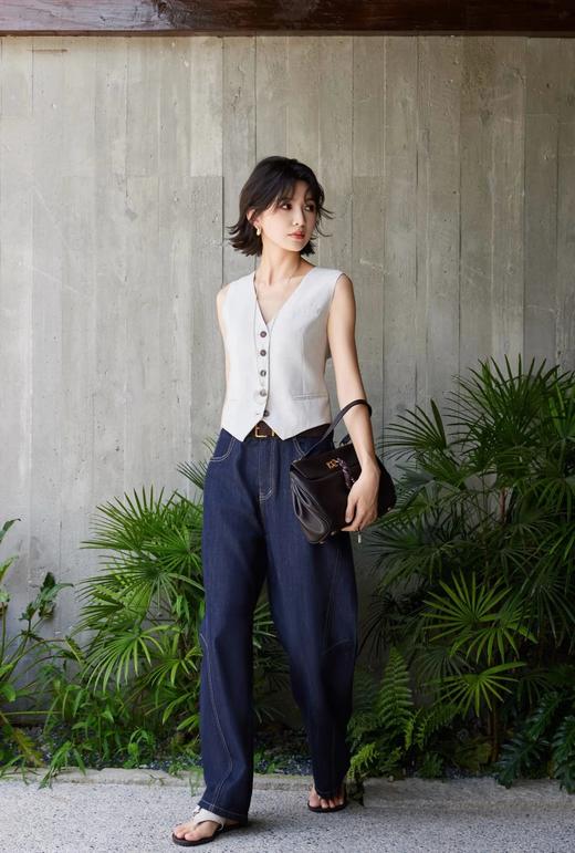 【小奶皮牛仔裤】神仙面料~不易皱、不易鼓包、垂顺如奶皮穿在身上~线条干净利落，大方简约WD 商品图8