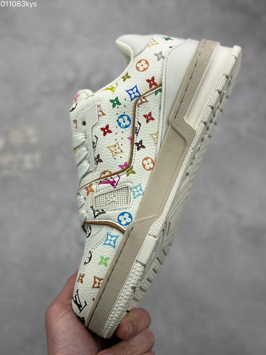 春季特惠💰450 性价比版本 驴牌 LV Trainer 低帮休闲板鞋 商品图6