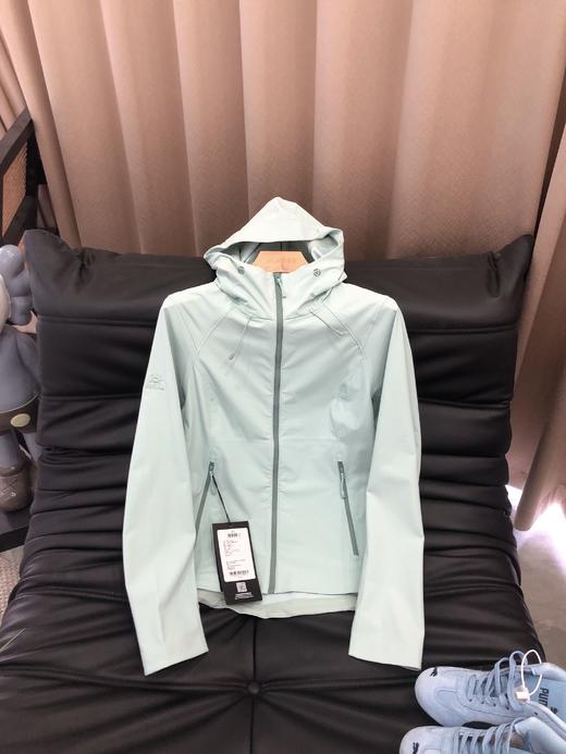 点此购买 不加绒凯乐石M8IC-MAX春秋季女士连帽软壳衣外套 kk 341962 商品图5