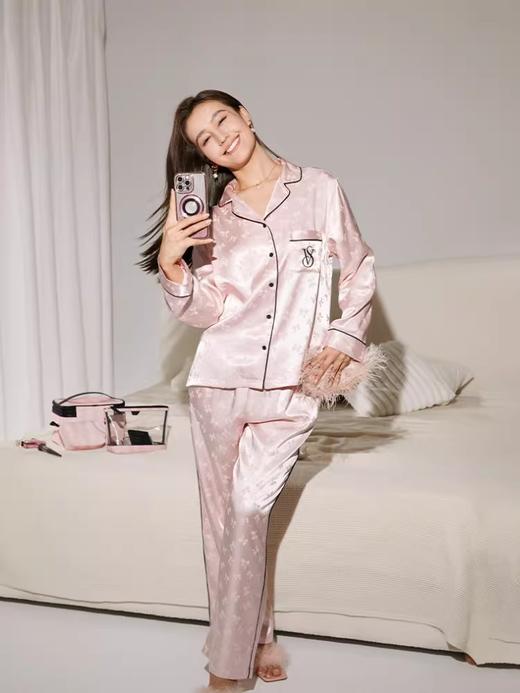 性感小心机，浪漫约会战袍。水光绸缎面亲肤细腻家居套装E031166 商品图8