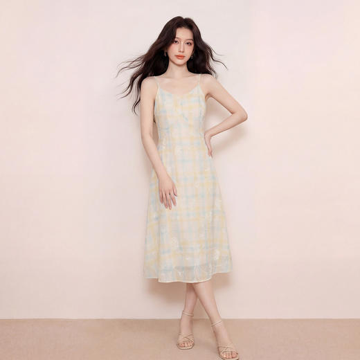 奢姿大码女装2026夏季胖妹妹时尚格纹刺绣吊带连衣裙气质减龄长裙9962836007B 商品图3