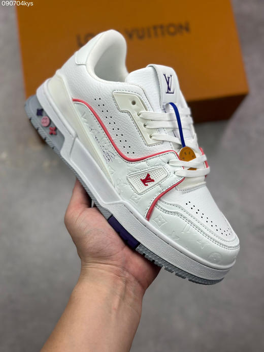 春季特惠💰450 性价比版本 驴牌 LV Trainer 低帮休闲板鞋 商品图0