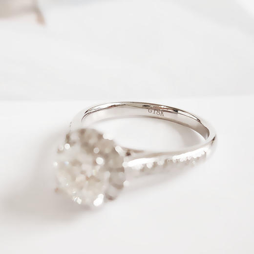 明牌珠宝AU750白金经典时尚四爪款1.0克拉钻石戒指13号（戒圈可改）280226HSD52 商品图6