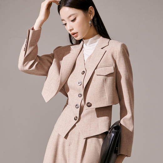 剩S/M/L 芳外新款优雅气质通勤西装休闲小个子短外套女8I23CX1086 商品图3