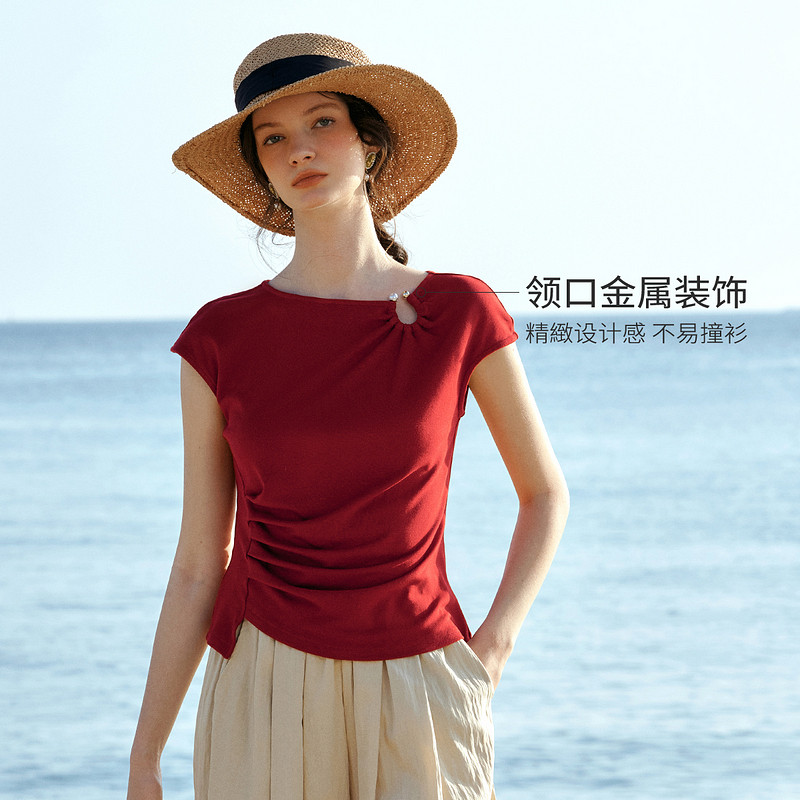 欧芮儿2026年新款夏别致时尚修身上衣收褶腰设计红色圆领短袖T恤