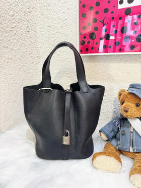 爱马仕 菜篮子22 黑色 银扣 tc皮 手提包