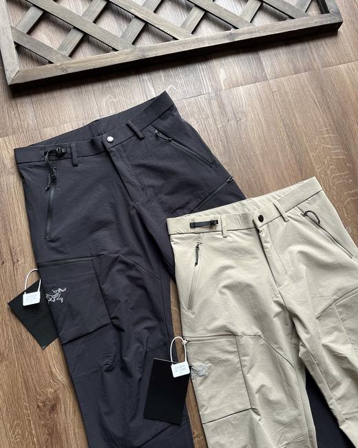 点此购买 始祖鸟ARC春秋季男士耐磨防风防泼户外登山徒步软壳裤 xj 341920 商品图6