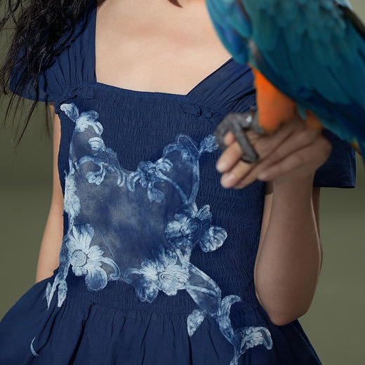 【林栖设计小店】植物染色|手工植物蓝盘绳绣花修身2026夏新款婴儿棉衬衣1962023 商品图2