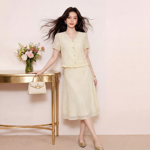 奢姿大码女装2026夏季减龄绣花V领两件套胖妹妹花边甜美时尚套装9962972006 商品图0