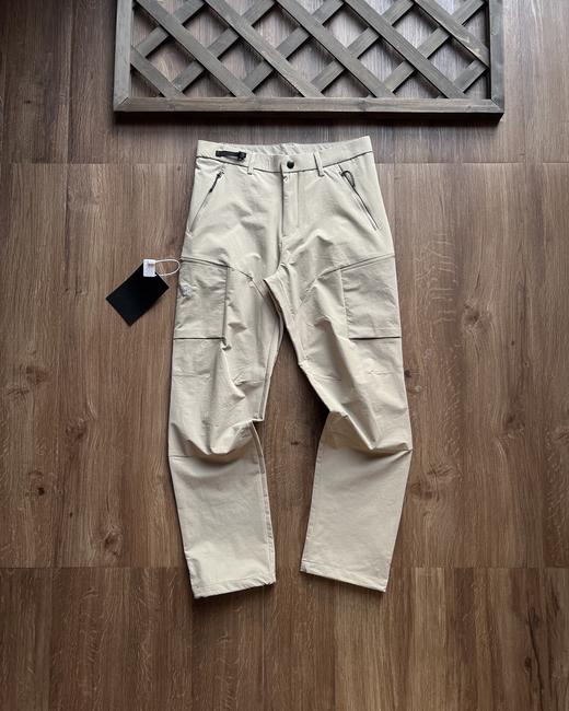 点此购买 始祖鸟ARC春秋季男士耐磨防风防泼户外登山徒步软壳裤 xj 341920 商品图2