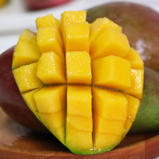 【海南好物】贵妃芒果 果香浓郁 果大核小 皮薄肉厚 商品图0