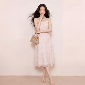 奢姿大码女装2026夏季胖妹妹时尚刺绣吊带连衣裙气质小香风长裙9962860029A