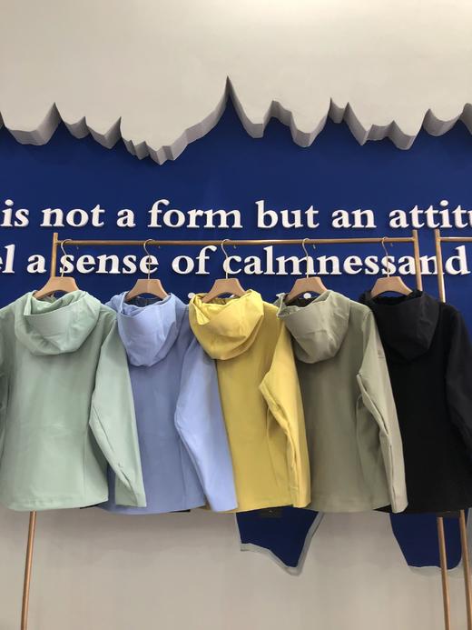 点此购买 凯乐石春秋季女士M8IC加绒软壳外套 kk 341957 商品图1