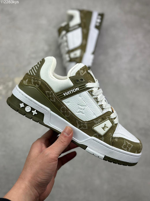 春季特惠💰450 性价比版本 驴牌 LV Trainer 低帮休闲板鞋 商品图3