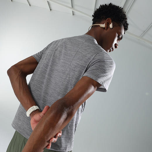 马孔多 | 跑步运动短T男女跑步吸湿速干透气短袖5A抗菌运动上衣 商品图1