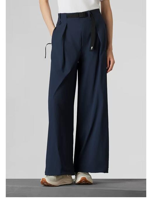 点此购买 北面春秋季女士防风防泼水脚口可收可松休闲长裤 bk 341872 商品图9