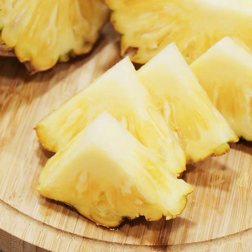 【当季抢鲜吃❗️19.9秒3斤🔥海南金钻凤梨】现摘现发，金黄诱人，香甜扑鼻，无需挖孔，无需泡盐水，去皮即食！水果手撕凤梨新鲜无眼台湾香水菠萝 商品图2