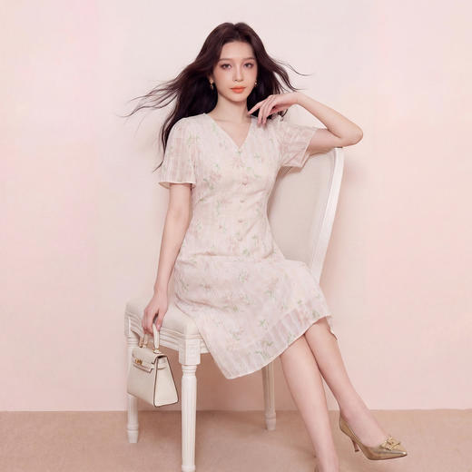 奢姿大码女装2026夏季甜美碎花减龄连衣裙胖妹妹V领温柔风裙子9962860049 商品图2