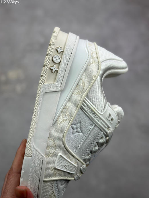 春季特惠💰450 性价比版本 驴牌 LV Trainer 低帮休闲板鞋 商品图5