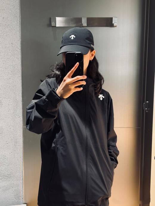 点此购买 迪桑特春秋季男女款户外硬壳全压胶连帽冲锋衣 kk 341967 商品图5