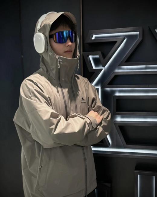 点此购买 凯乐石春秋季男女款索松双开拉链轻薄冲锋衣 kk 341956 商品图6