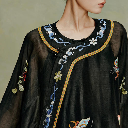 【林栖设计小店】月夜清影|黑色复古绣花2026夏新款衬衣改良氅衣1962079 商品图6