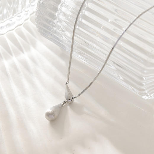 三彩2026新款简约现代拉丝水滴吊坠项链首饰锁骨链Y字可调节通勤 商品图1