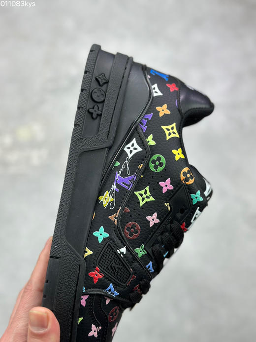 春季特惠💰450 性价比版本 驴牌 LV Trainer 低帮休闲板鞋 商品图5