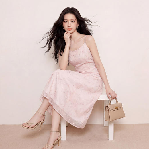 奢姿大码女装2026夏季胖妹妹时尚刺绣吊带连衣裙气质小香风长裙9962860029A 商品图2