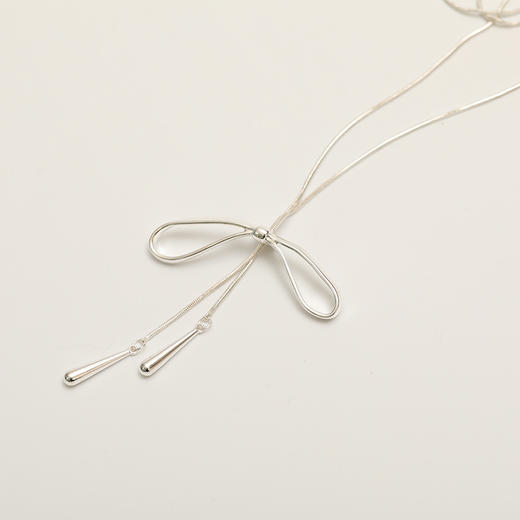 新款百搭甜美简约蝴蝶结项链毛衣链-纪念日百货门店同款 163594229 商品图5