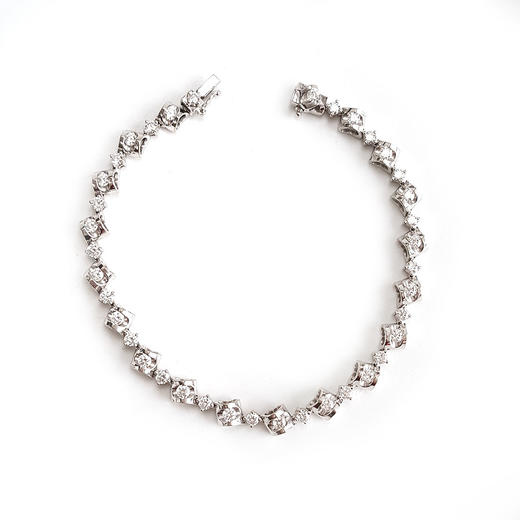 六福珠宝AU750白金时尚简约1.755克拉群镶钻石手链17CM（皆取最大值）280226HSD45 商品图0