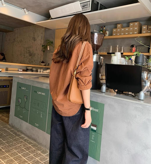 老米优品🎈3-5天！韩代同款。春日本命衬衫！《焦糖南瓜色🎃100%新疆棉  细格纹衬衫》单穿慵懒，叠搭时髦~经典小格纹肌理，低调高级，比大格纹更显瘦！CY260311A 商品图3