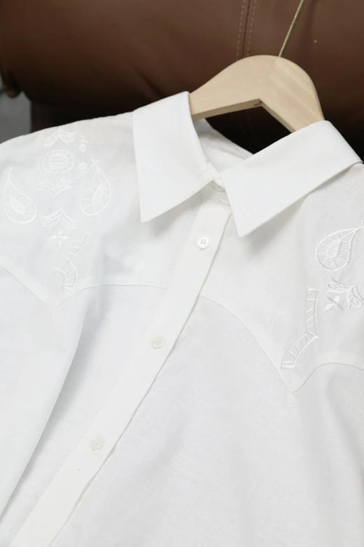 （小眠专属）亚麻棉重工绣花衬衫 C21925408 【下单5~10天发货】 商品图11