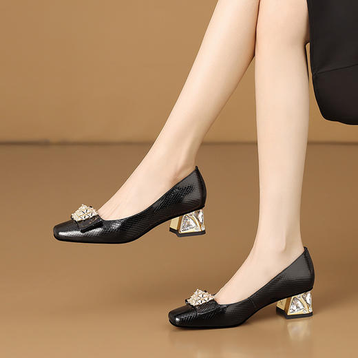 【预售7天】时尚法式轻奢水钻，蝴蝶结高级粗跟单鞋HY&H3817 商品图1