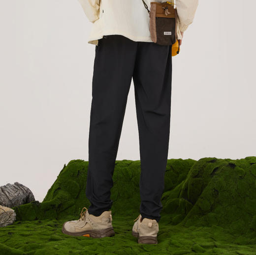 “随机赠袜子2双”轻辞 3A软壳八防裤 「瞬凉触肤膜」技术 UPF150+ 防晒七级防蚊 男女同款 3色可选 商品图3