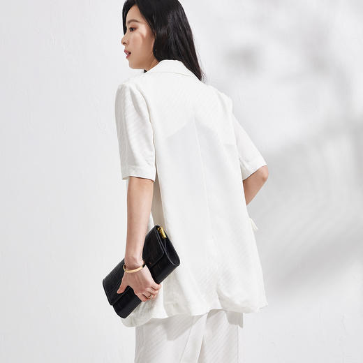 剩S/L  芳外短外套8T22BW0462 商品图4