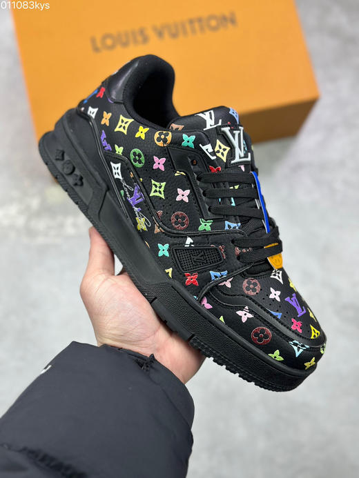 春季特惠💰450 性价比版本 驴牌 LV Trainer 低帮休闲板鞋 商品图0