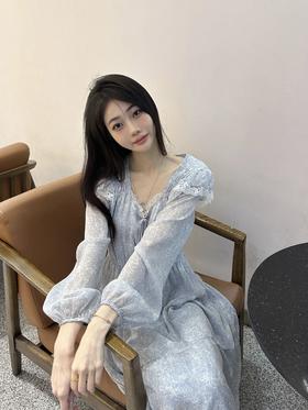 清新的碎花是春天的标配