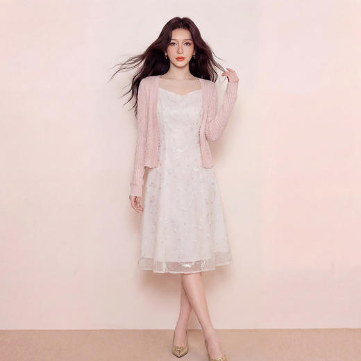 奢姿大码女装2026夏季胖妹妹针织开衫温柔粉蕾丝吊带裙套装两件套9962960029AB 商品图0