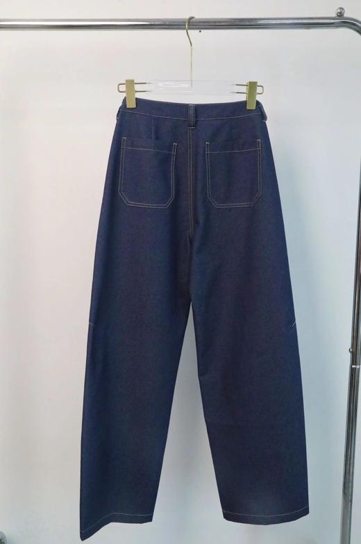 【小奶皮牛仔裤】神仙面料~不易皱、不易鼓包、垂顺如奶皮穿在身上~线条干净利落，大方简约WD 商品图12