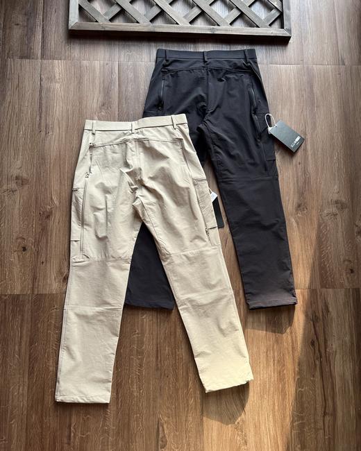 点此购买 始祖鸟ARC春秋季男士耐磨防风防泼户外登山徒步软壳裤 xj 341920 商品图1