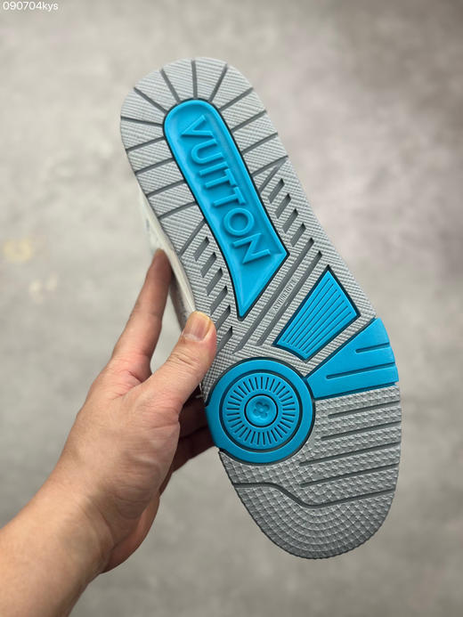 春季特惠💰450 性价比版本 驴牌 LV Trainer 低帮休闲板鞋 商品图8