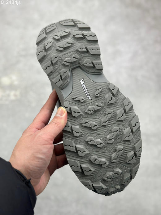 春季特惠💰450 DESCENTE SKI STYLE 迪桑特系列舒适百搭 防滑耐磨低帮生活休闲鞋 商品图8