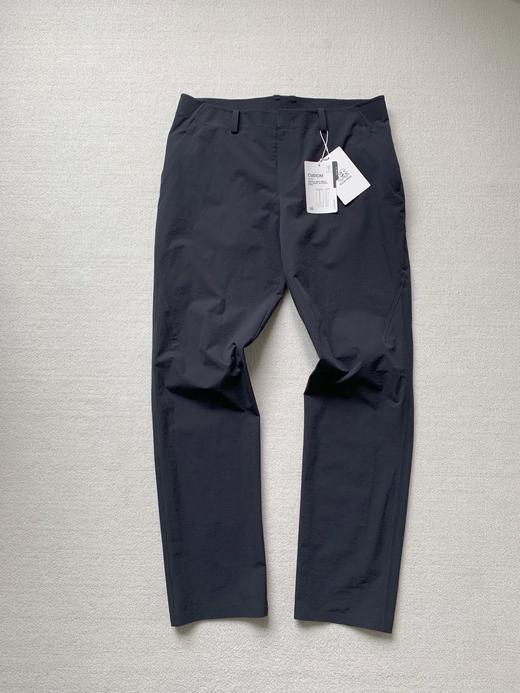 点此购买 可隆春秋季男士防泼水都市户外软壳全压胶商务长裤 bk 341894 商品图5