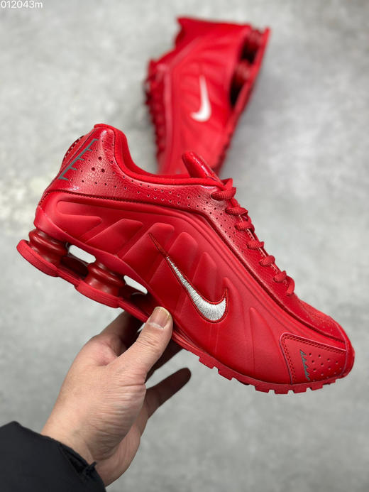 春季特惠💰340 Nike Shox R4 高科技专利气柱弹簧跑步鞋 子弹 文斯卡特 商品图3