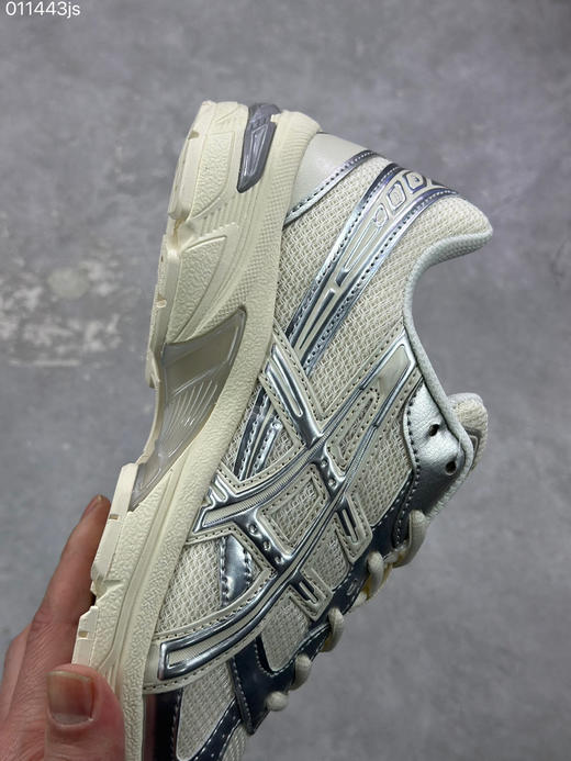 春季特惠💰340 Asics Gel-Cumulus 12.1 亚瑟士 防滑耐磨 休闲运动鞋 商品图5