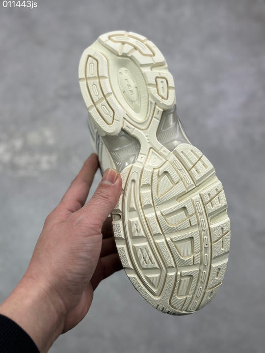 春季特惠💰340 Asics Gel-Cumulus 12.1 亚瑟士 防滑耐磨 休闲运动鞋 商品图8