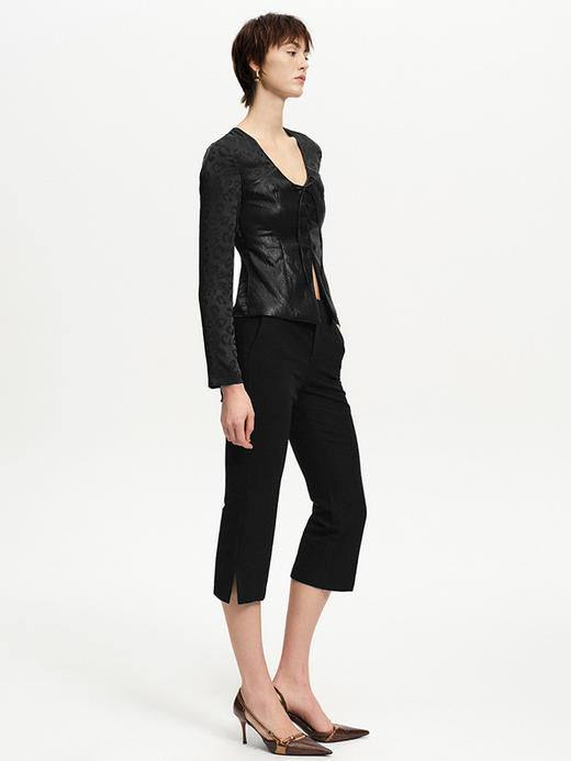 TR她热 暗夜猎影 黑色豹纹暗纹拼皮性感收腰显瘦系带V领开衫上衣 商品图2